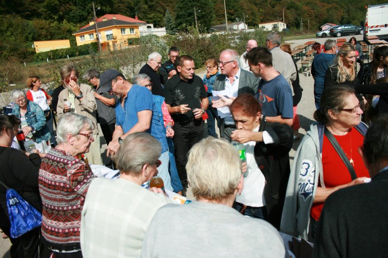 Dévoilement des plaques nominatives des bâtiments d'Haropré